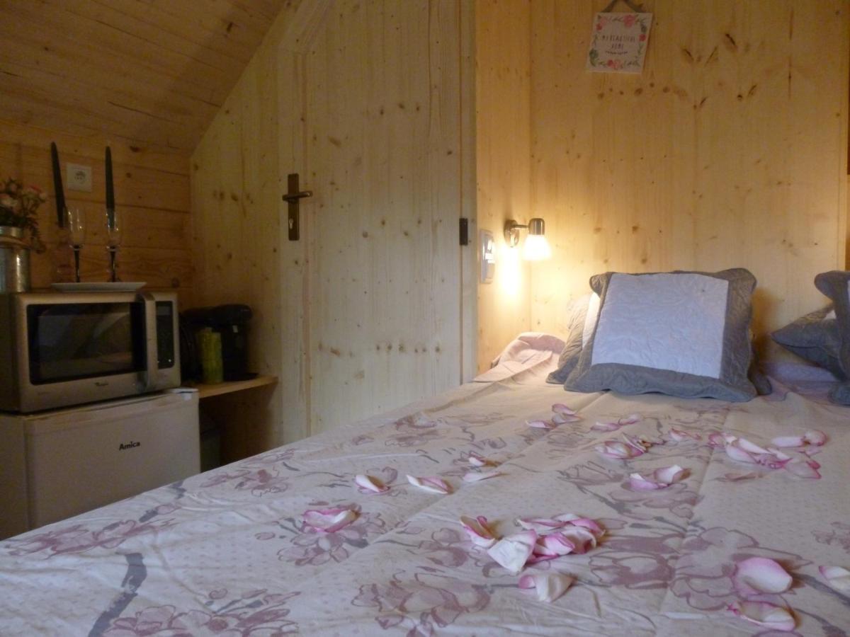 Les Cabanes De Kerellou Plouigneau Exteriör bild